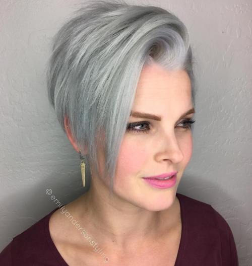 gray shade Chic Short Hairstyles for Oval Faces women 
