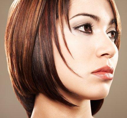 beautiful highlights chestnut hairstyle