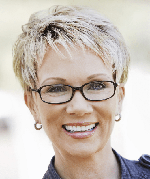 60 Classy Hairstyles for 50 to 60 Years Old Women With Glasses