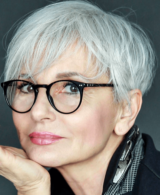 60 Classy Hairstyles for 50 to 60 Years Old Women With Glasses