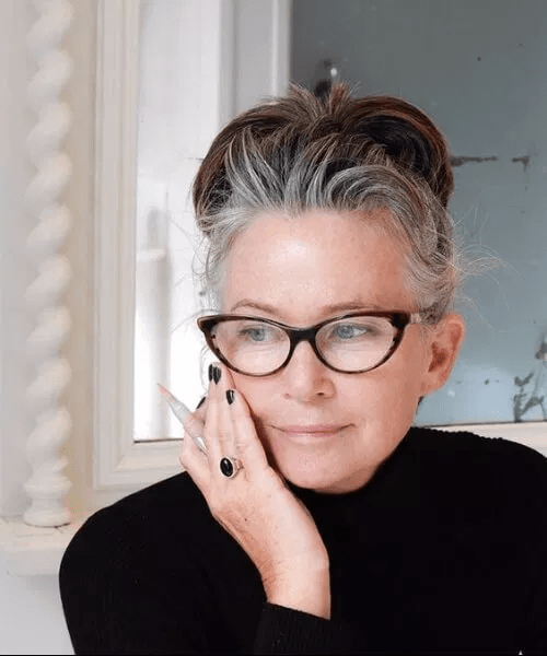 50 Classy Hairstyles For 50 To 60 Years Old Women With Glasses