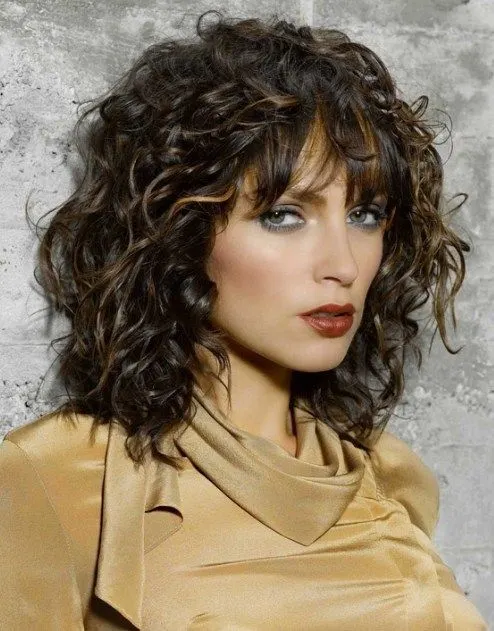 Layered Curly Hairstyle