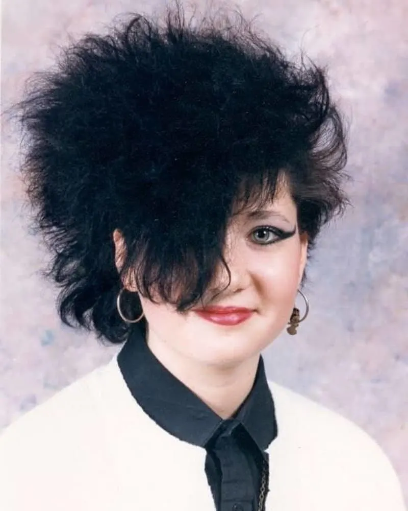messy hairstyles of the 1980's women