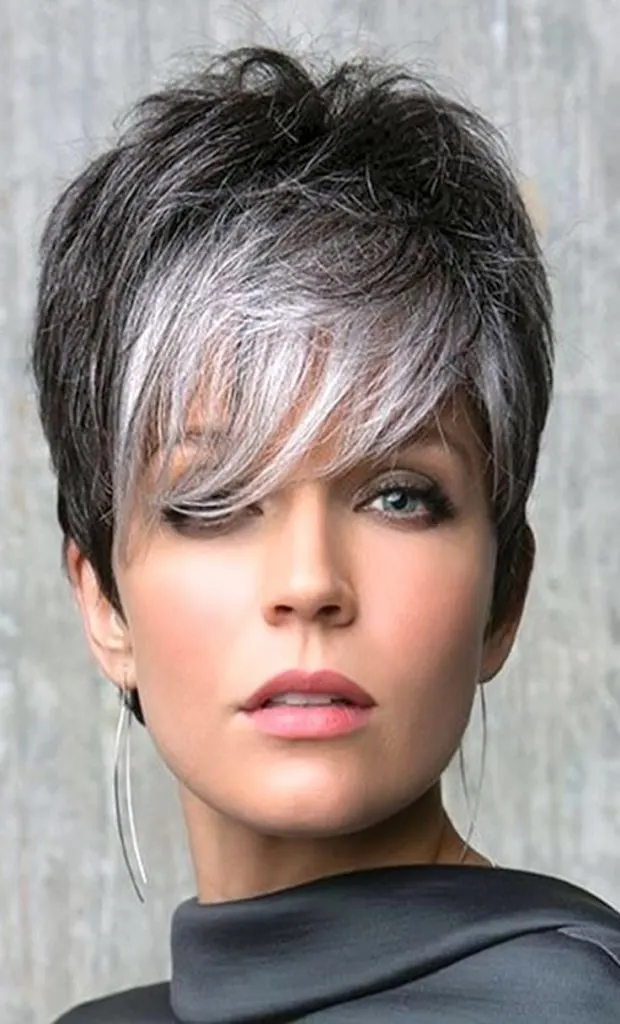 Short Gray bangs hairstyle for women 