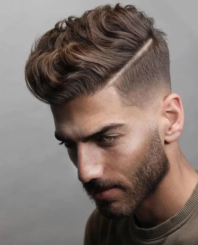 short wavy haircut with line