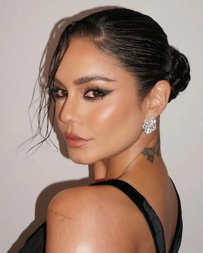 Actress With Black Hair and Brown Eyes-Vanessa Hudgens