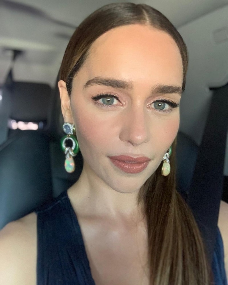 Actress with brown hair and green eyes - Emilia Clarke