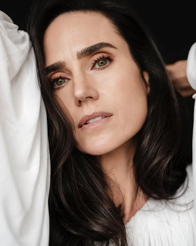 Actress with brown hair and green eyes - Jennifer Connelly