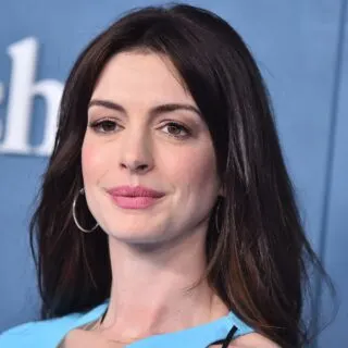 Anne Hathaway Hairstyle