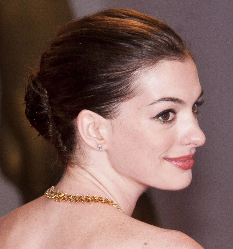 Anne Hathaway With Slick Back Updo