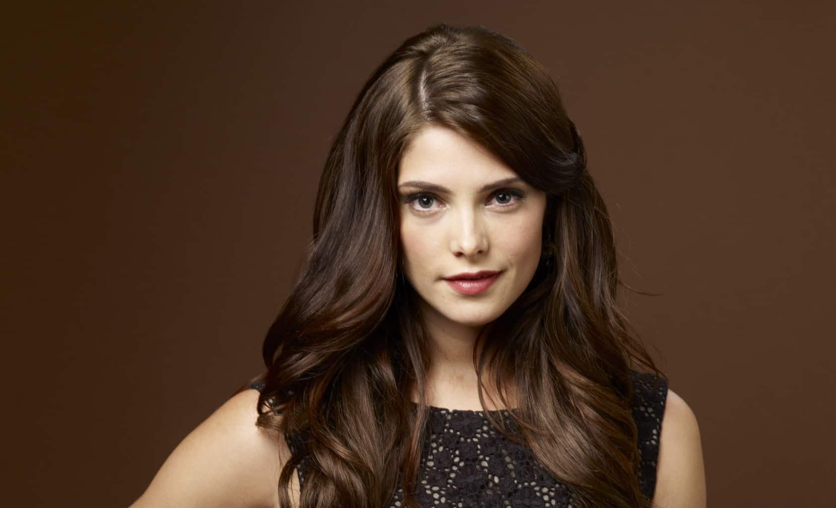 5 Awesome Hairstyle To Steal From Ashley Greene