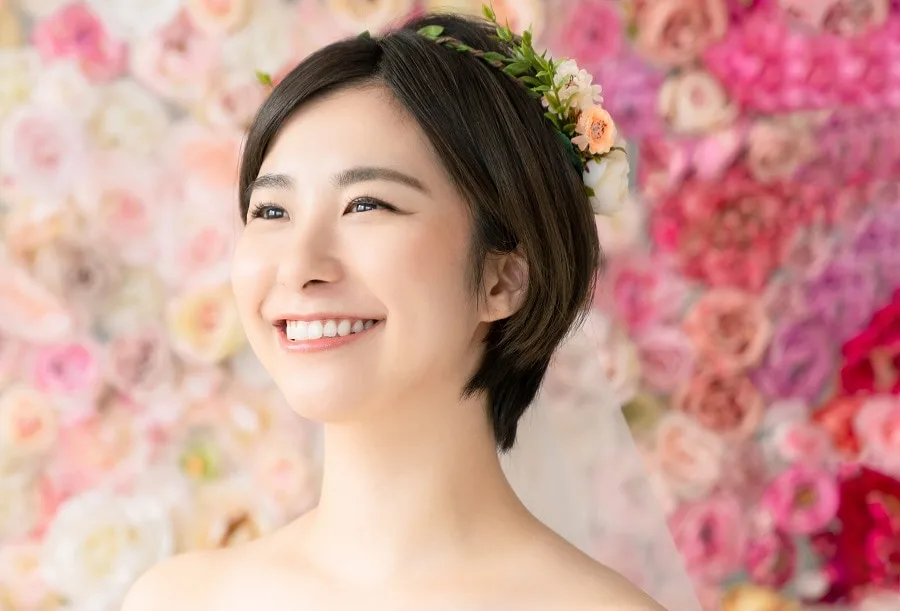 Asian pixie cut wedding hairstyle with veil