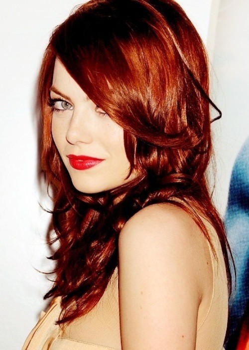 10 Auburn Red Hair Ideas to Lighten Up Your Style