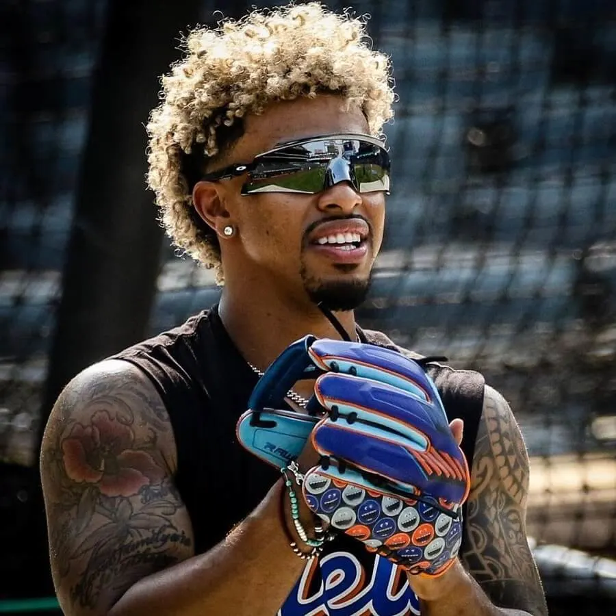 Baseball player Francisco Lindor with afro curly hair