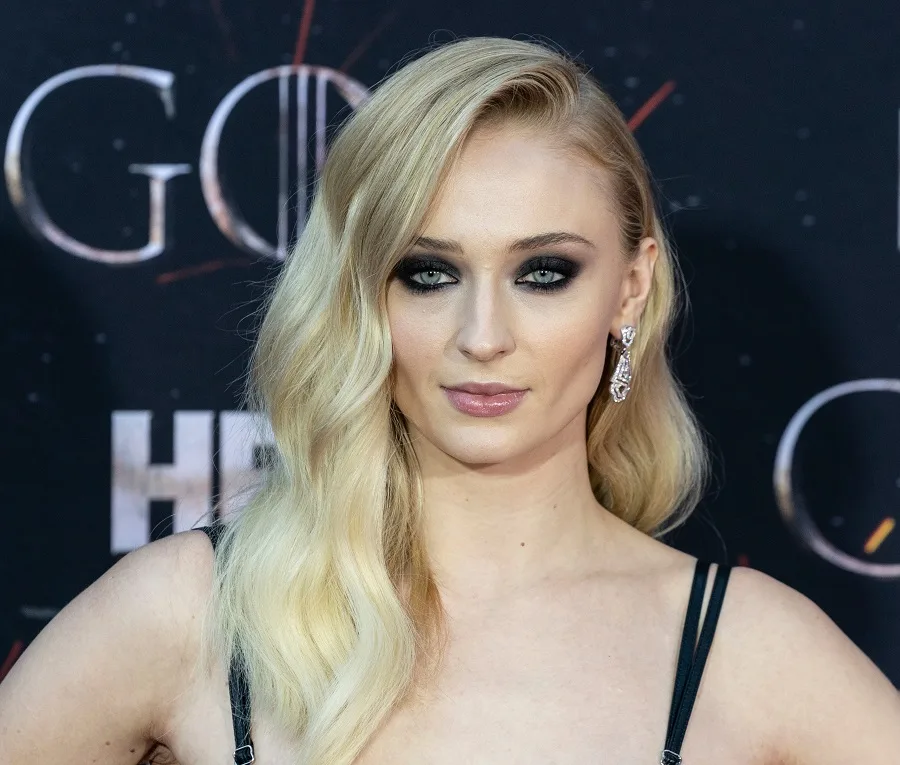 Blonde Celebrity Sophie Turner