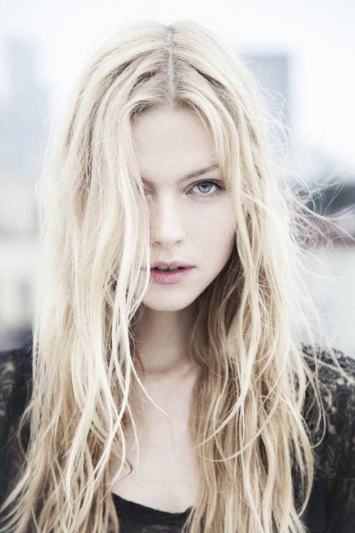 23 Ideal Blonde Hairstyles For Women With Blue Eyes