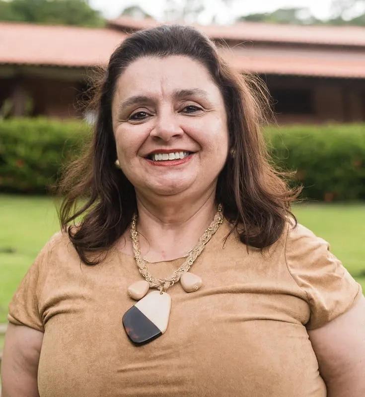 Brown Hairstyle for Women Over 50 With Overweight