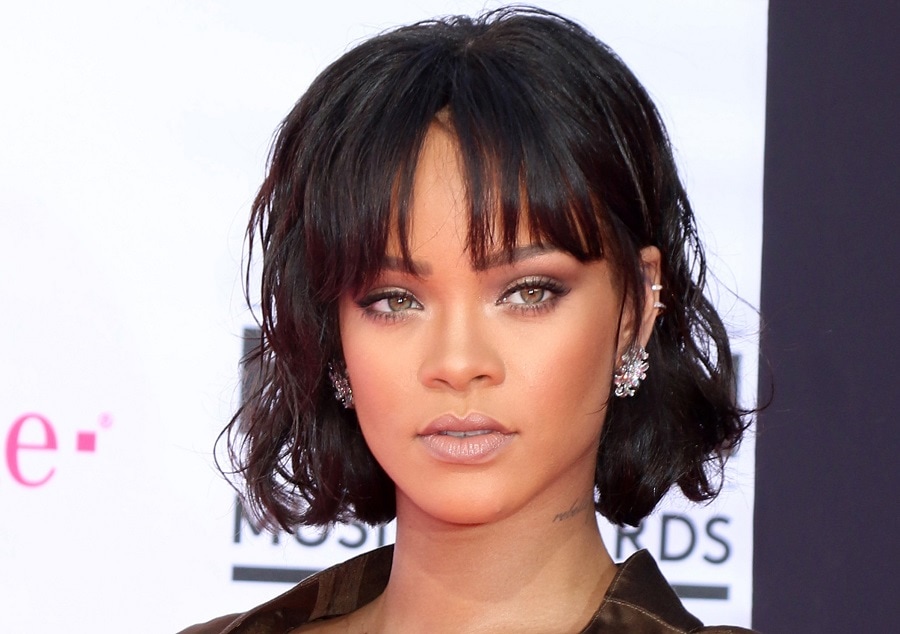 Celeb Rihanna with Bangs