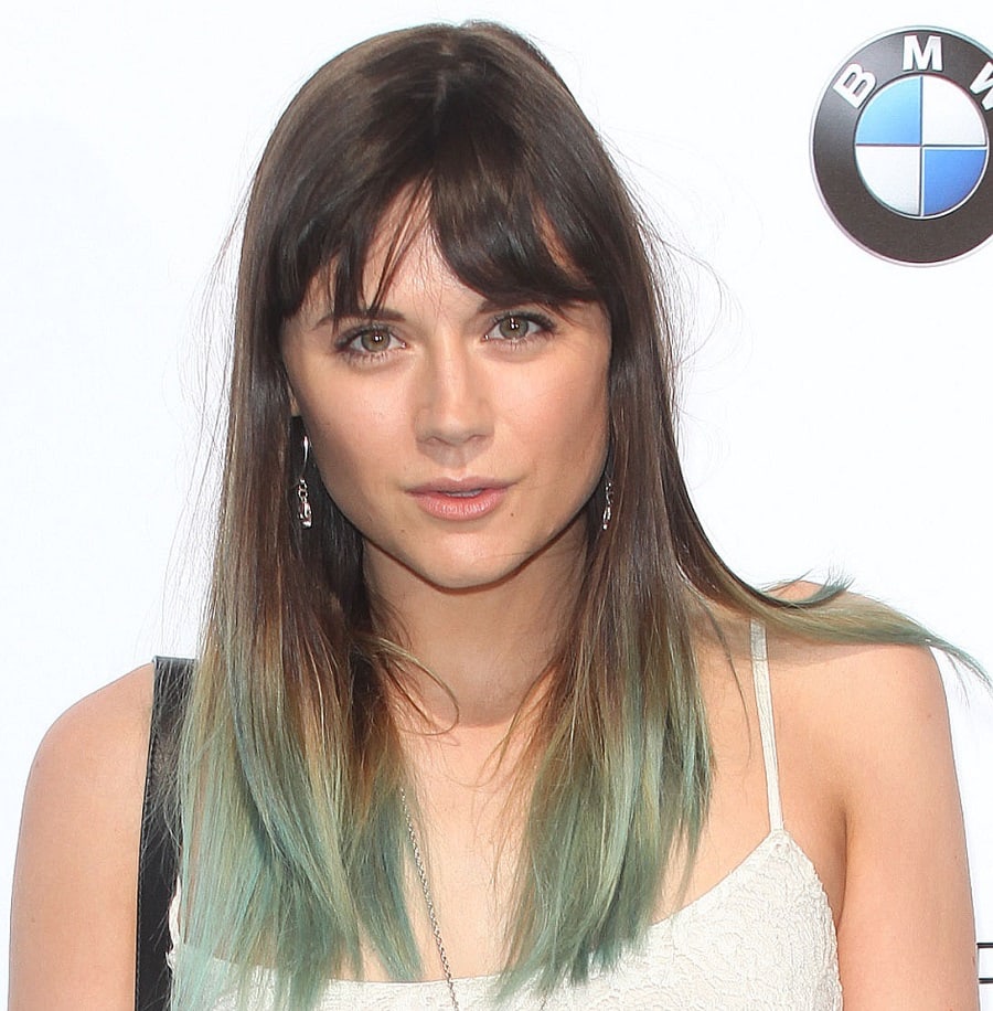 Celebrity DJ With Blue Hair-Lilah Parsons