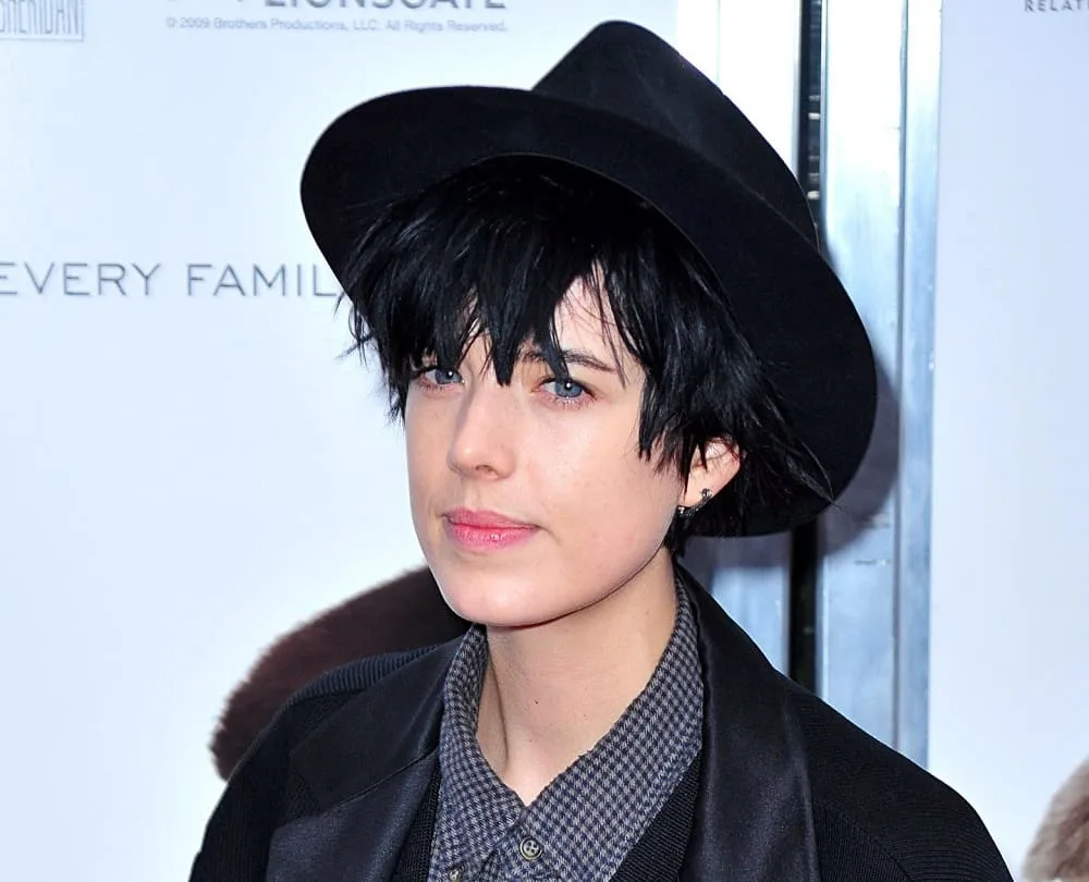 Celebrity Model's Messy Pixie - Agyness Deyn