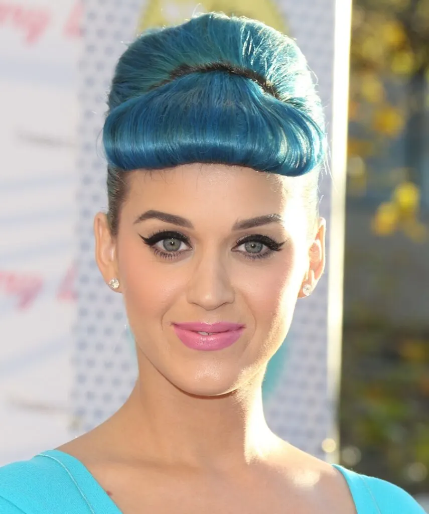 Celebrity Singer With Blue Hair-Katy Perry