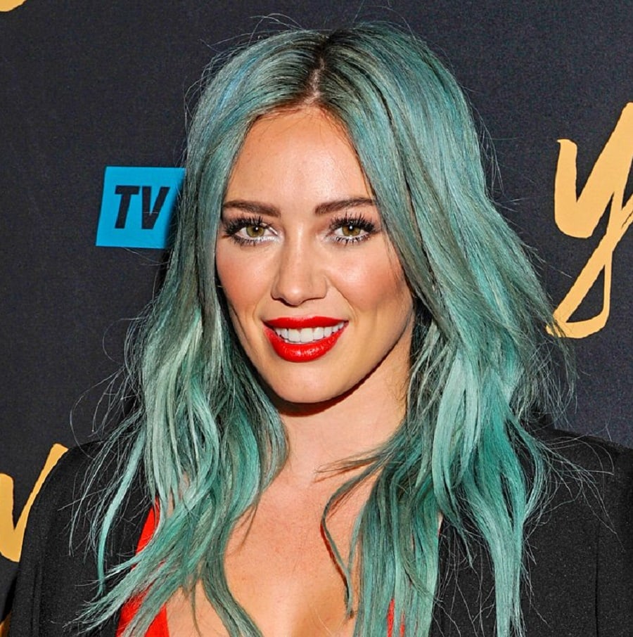 Celebrity With Blue Hair-Hilary Duff