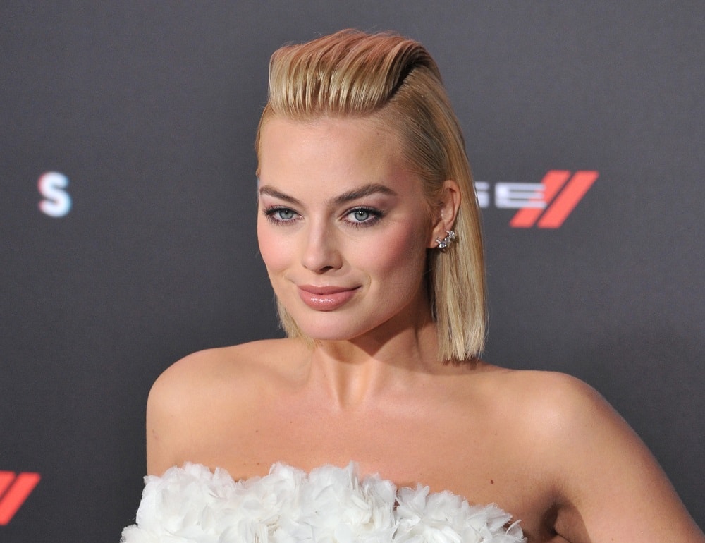 Famous actress with bob haircut - Margot Robbie