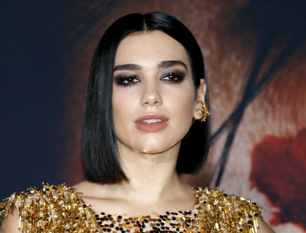 Celebrity singer with blunt bob haircut - Dua Lipa