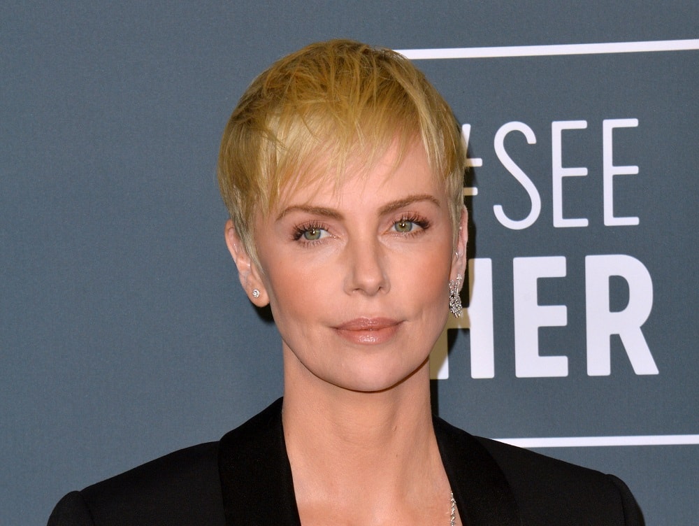 Charlize Theron's Blonde Pixie Cut