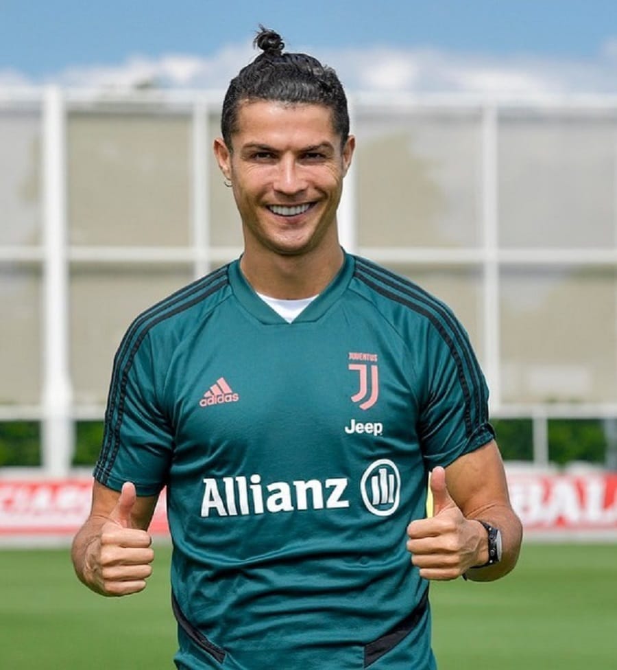 Cristiano Ronaldo with topknot