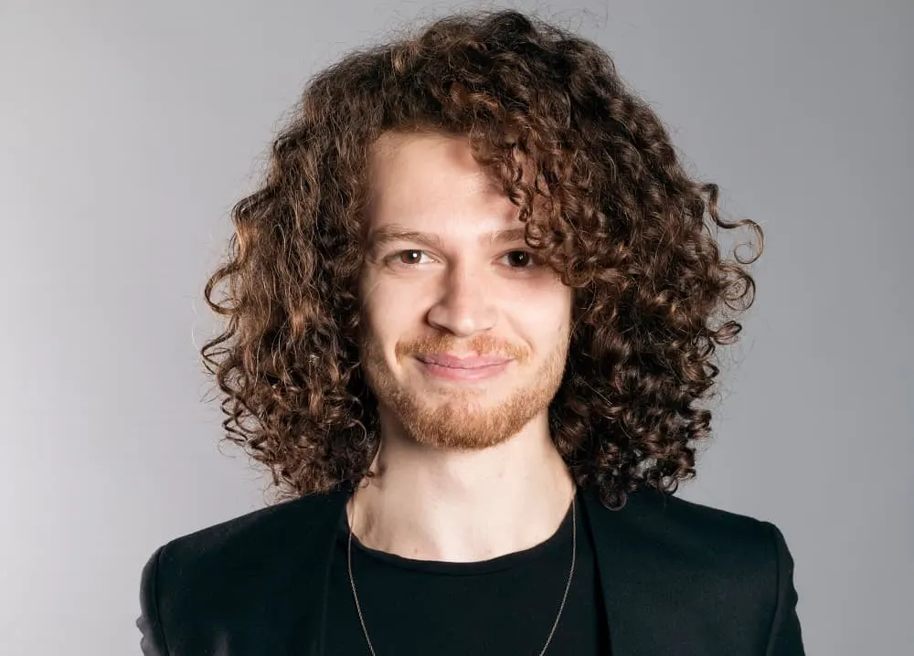 Curly Haircut for Guys with Big Forehead