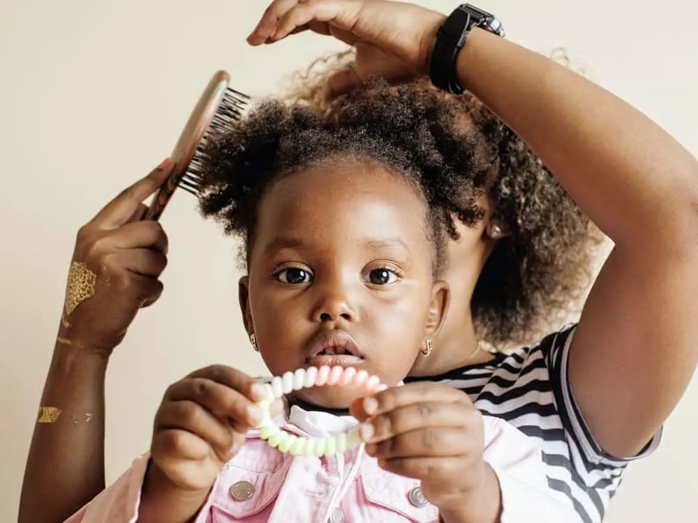 Detangling Black Baby's Hair