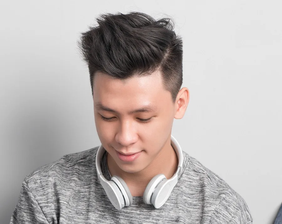 Disconnected Undercut with Quiff for Asian Man