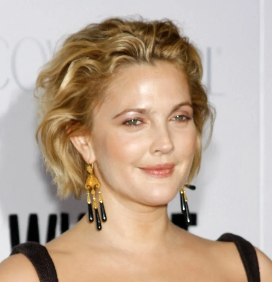 Drew Barrymore With Wavy Bob