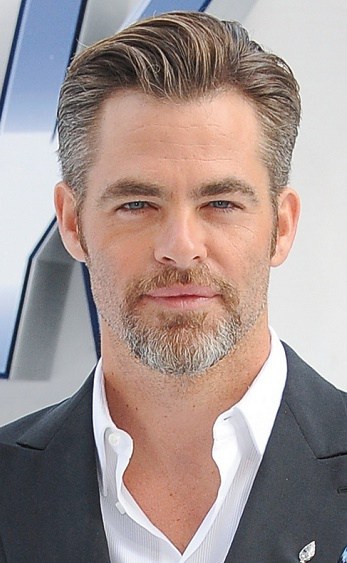 Chris Pine’s Full Goatee Goatee beard