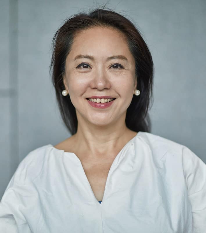 Hairstyle for Asian women over 50 with thin hair