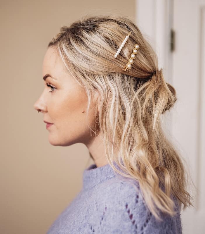 Half Up Hairstyle for Women in Their 20s