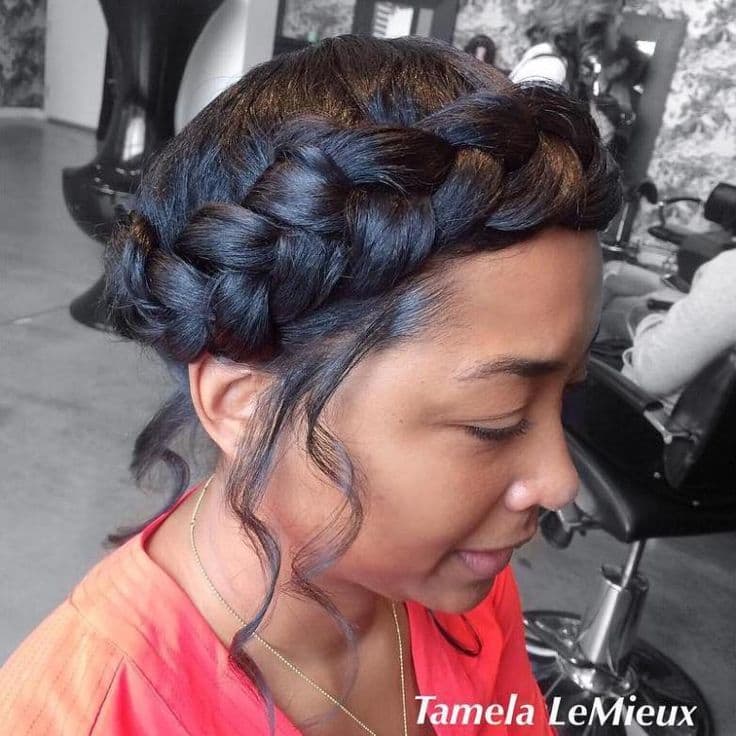 Halo Braid with curly hairstyle 