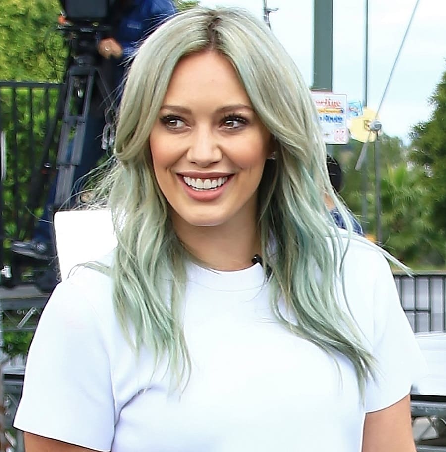 Hilary Duff With Green Hair