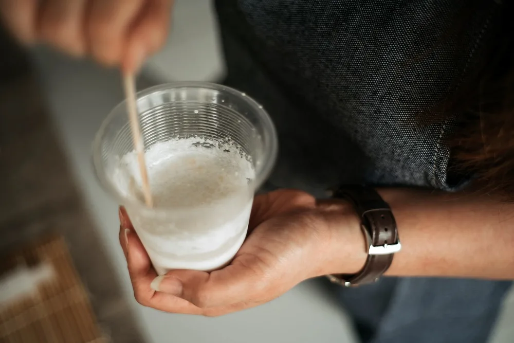 How To Remove Permanent Hair Dye With Baking Soda and Water
