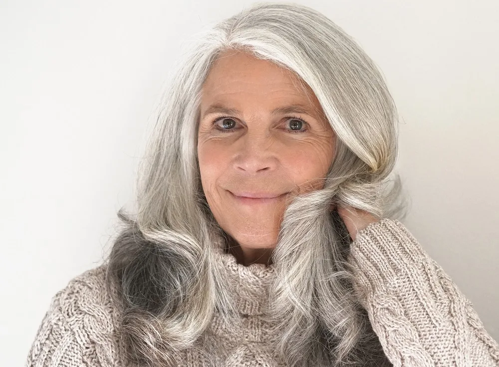 How To Wear Grey Hair Without Looking Old - side part