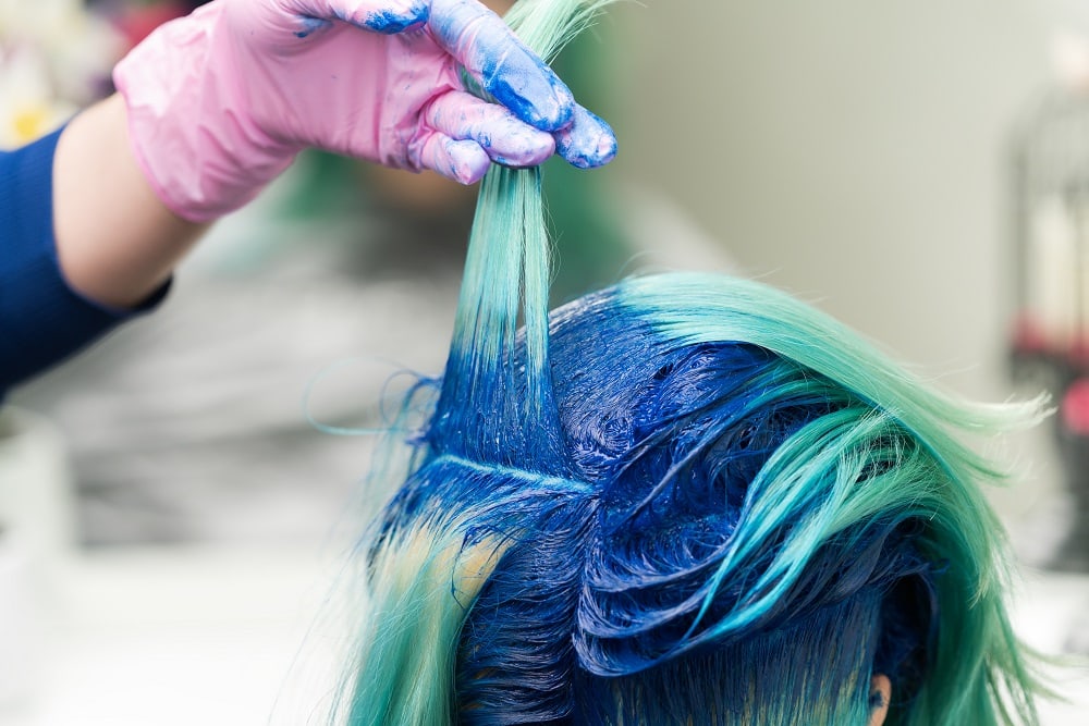 How to fix hair that has turned green after dying blue - color again
