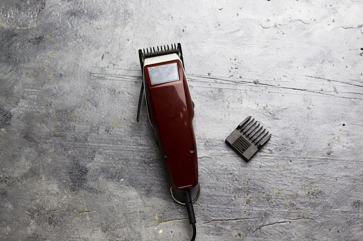 How to Sharpen Hair Clippers the Right Way – HairstyleCamp