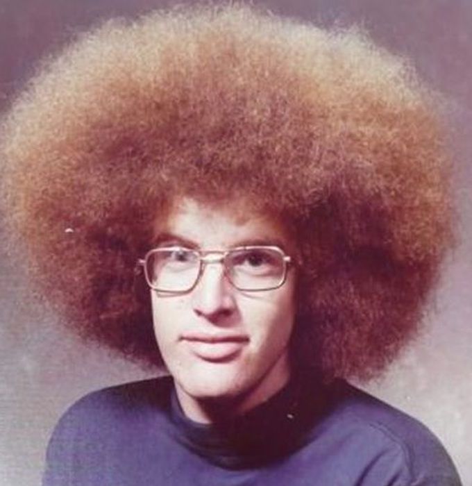 Jewfro Hairstyle For Men 17 