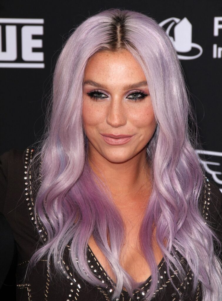 Kesha with faded purple hair