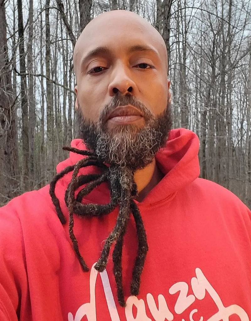 Knotted Beard Dreads