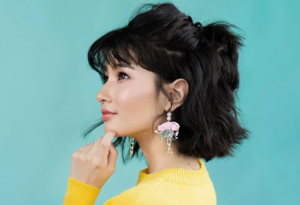 Korean women's short hairstyle with bangs