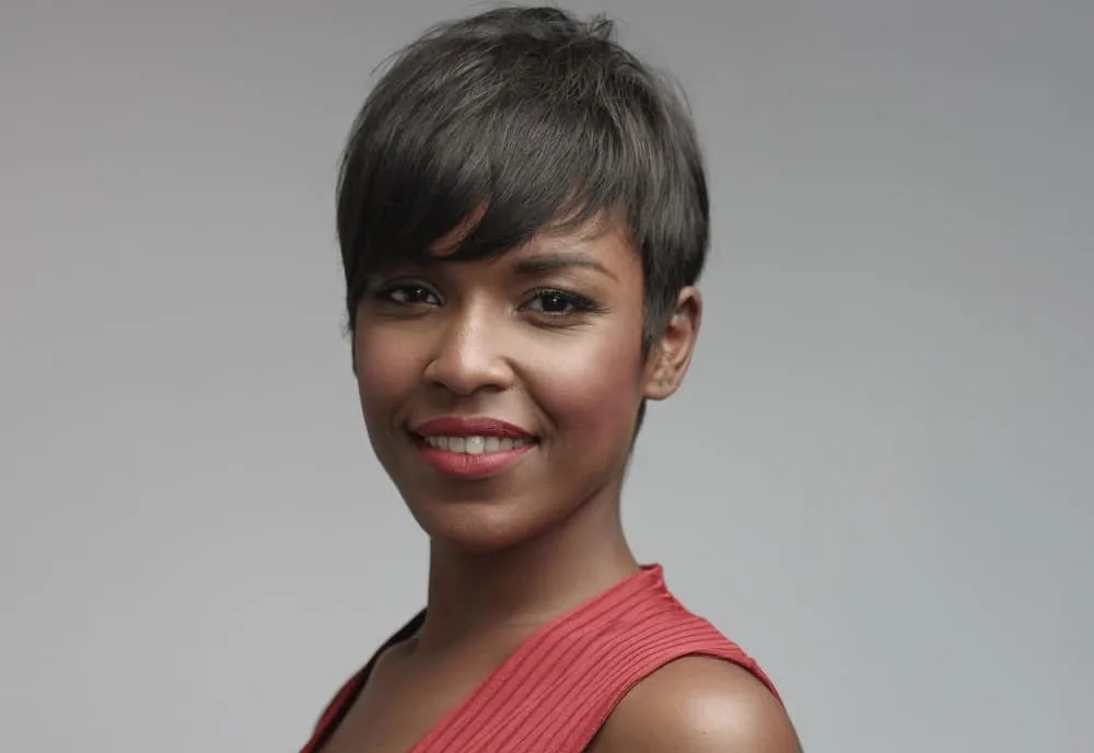 Low Maintenance Haircut for Black Women with Thick Hair (1)