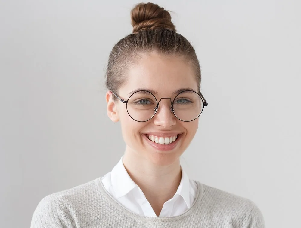 Matching Hairstyles to Face  and Glasses Shapes - Bun with Round Glasses