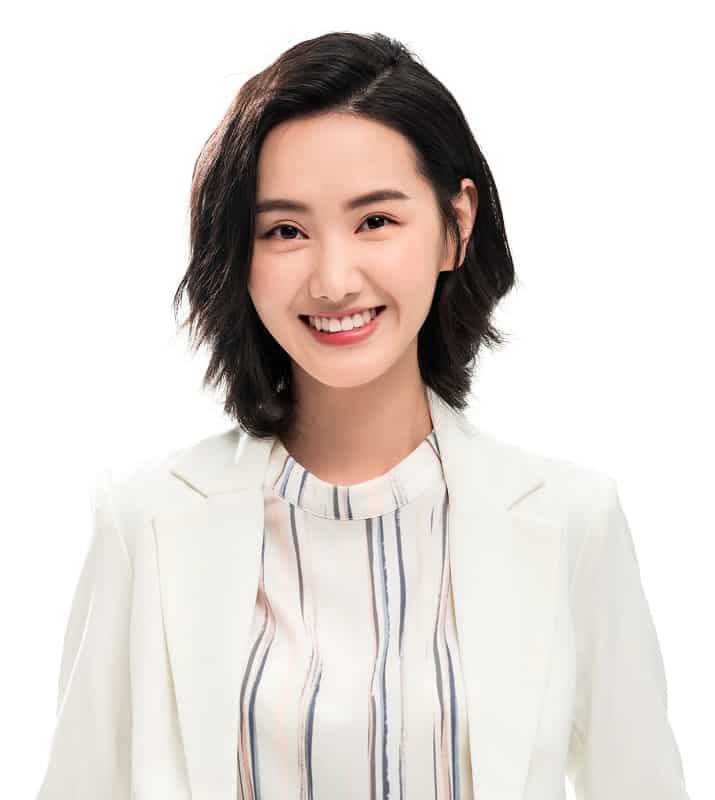 Medium Layered Asian Hairstyle